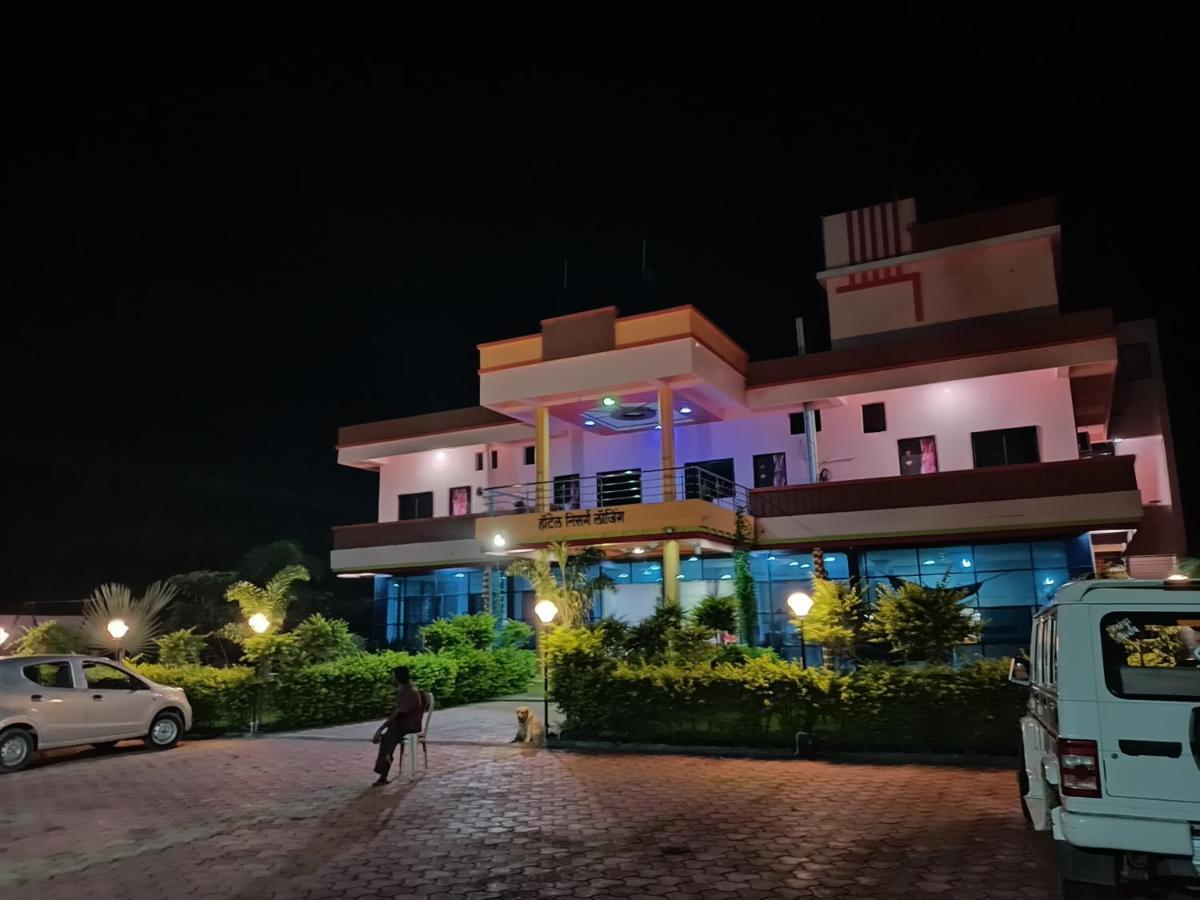 Hotel Nisarg Lodging And Restaurant Evrengabad Dış mekan fotoğraf