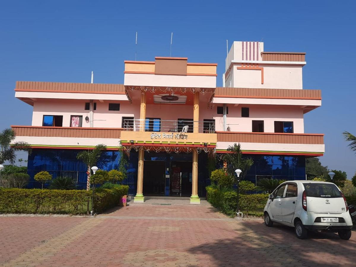 Hotel Nisarg Lodging And Restaurant Evrengabad Dış mekan fotoğraf