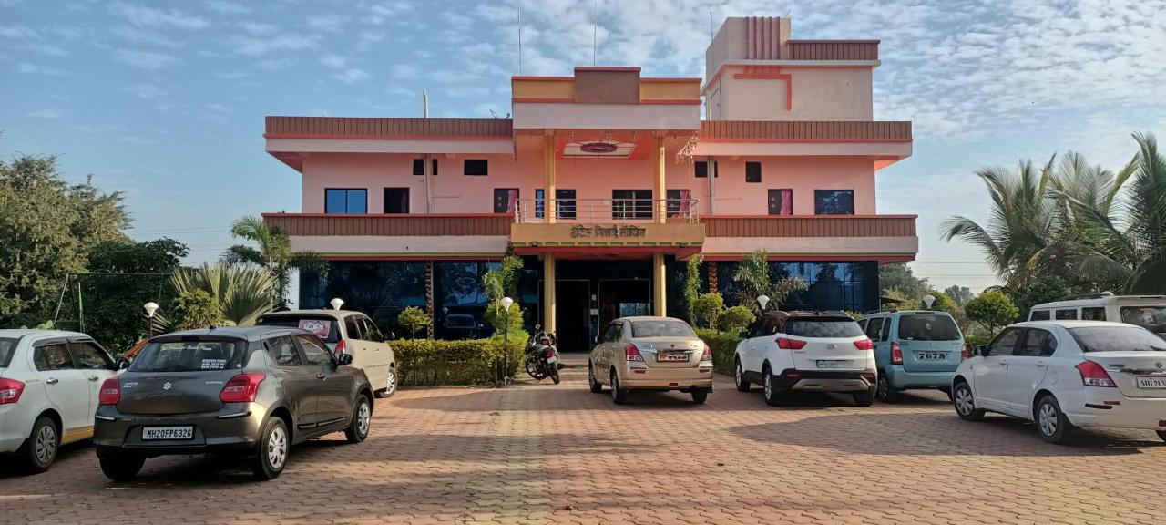 Hotel Nisarg Lodging And Restaurant Evrengabad Dış mekan fotoğraf