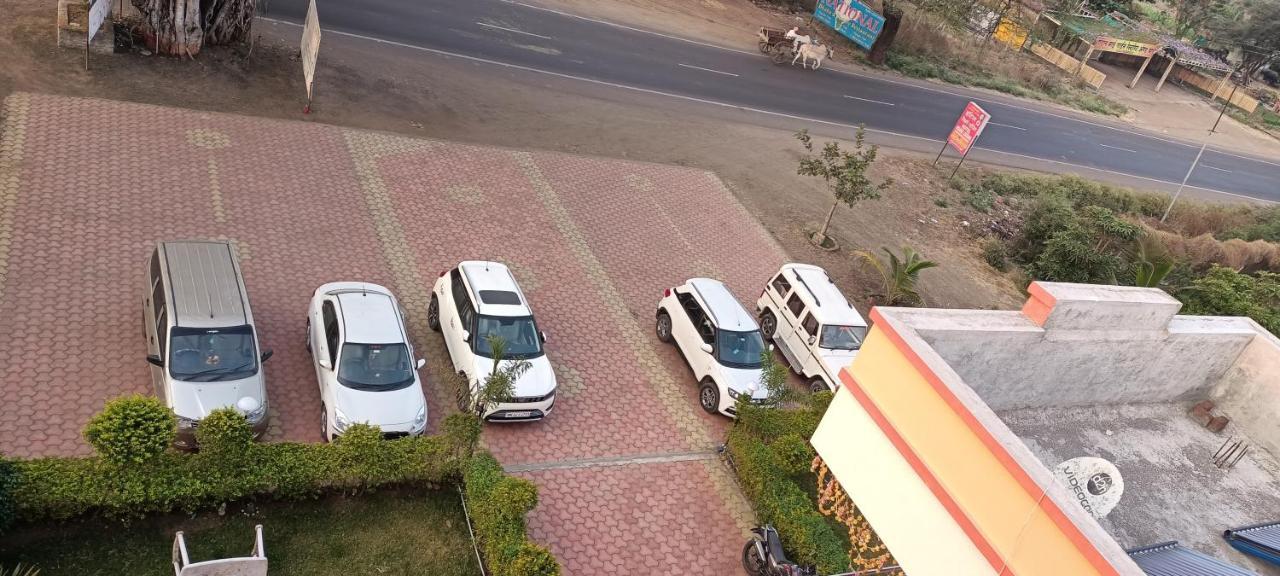 Hotel Nisarg Lodging And Restaurant Evrengabad Dış mekan fotoğraf
