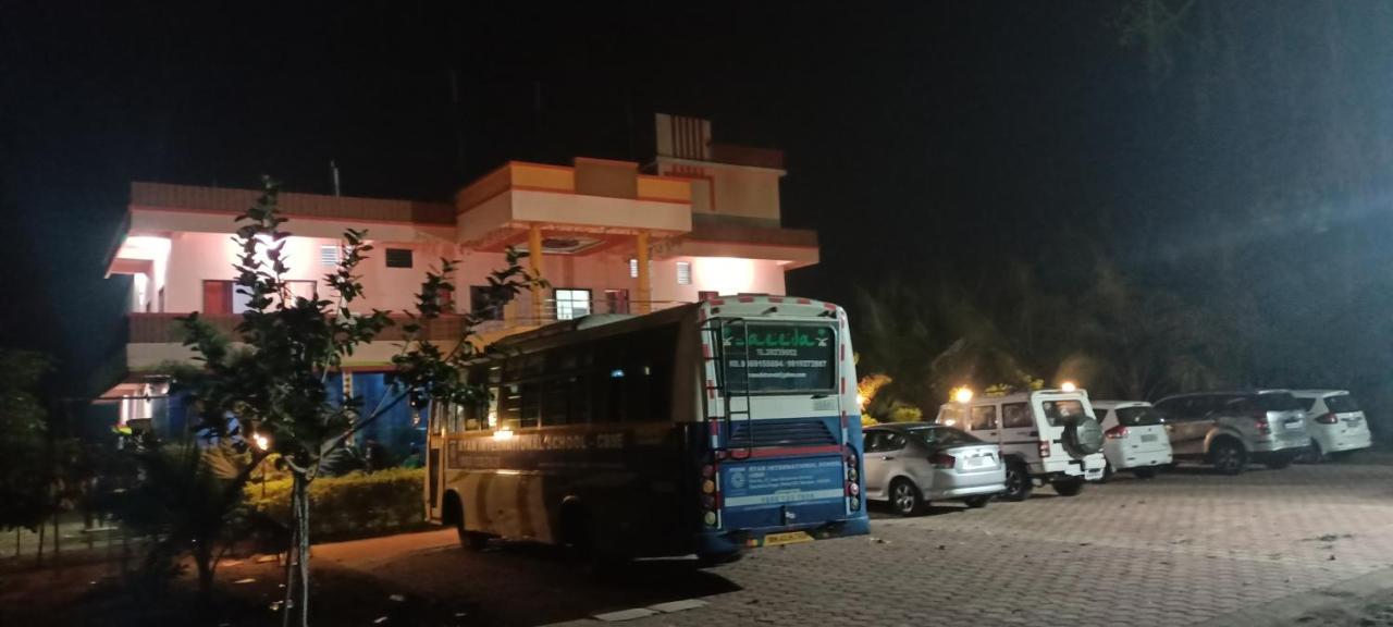 Hotel Nisarg Lodging And Restaurant Evrengabad Dış mekan fotoğraf