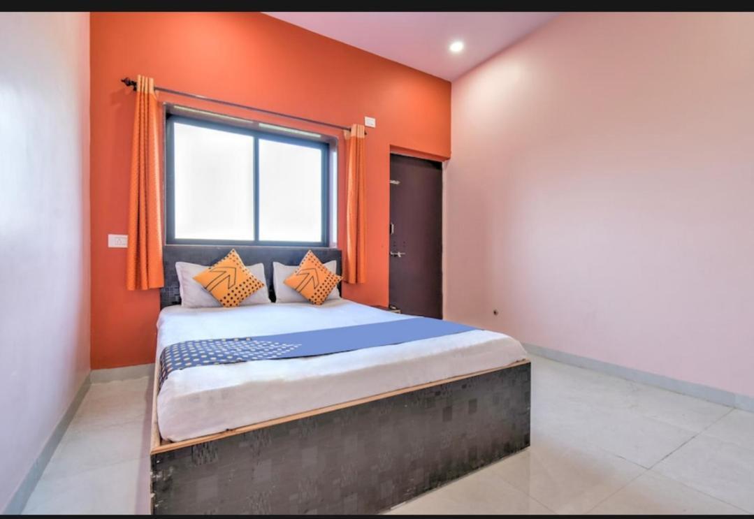 Hotel Nisarg Lodging And Restaurant Evrengabad Dış mekan fotoğraf