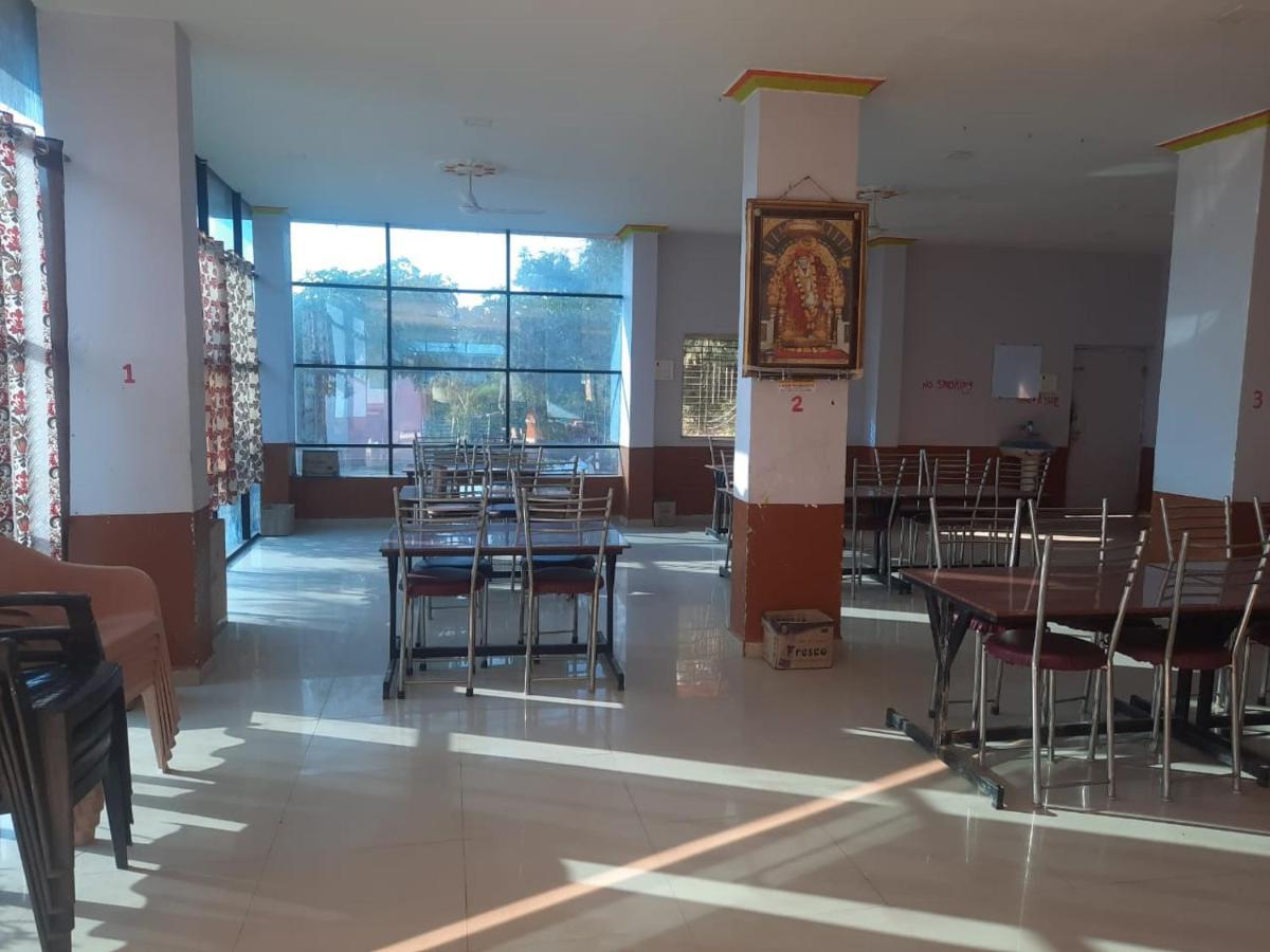Hotel Nisarg Lodging And Restaurant Evrengabad Dış mekan fotoğraf