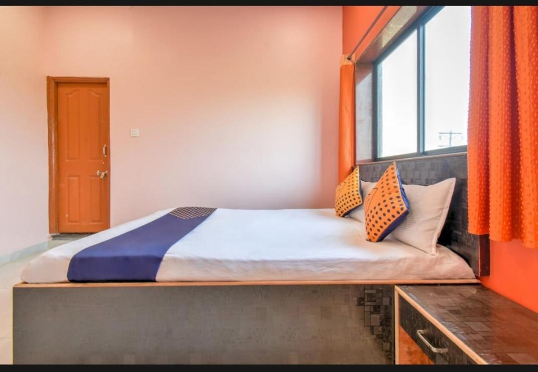 Hotel Nisarg Lodging And Restaurant Evrengabad Dış mekan fotoğraf