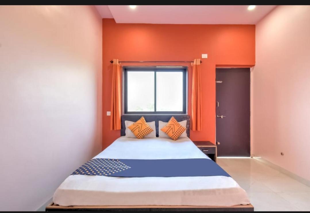 Hotel Nisarg Lodging And Restaurant Evrengabad Dış mekan fotoğraf