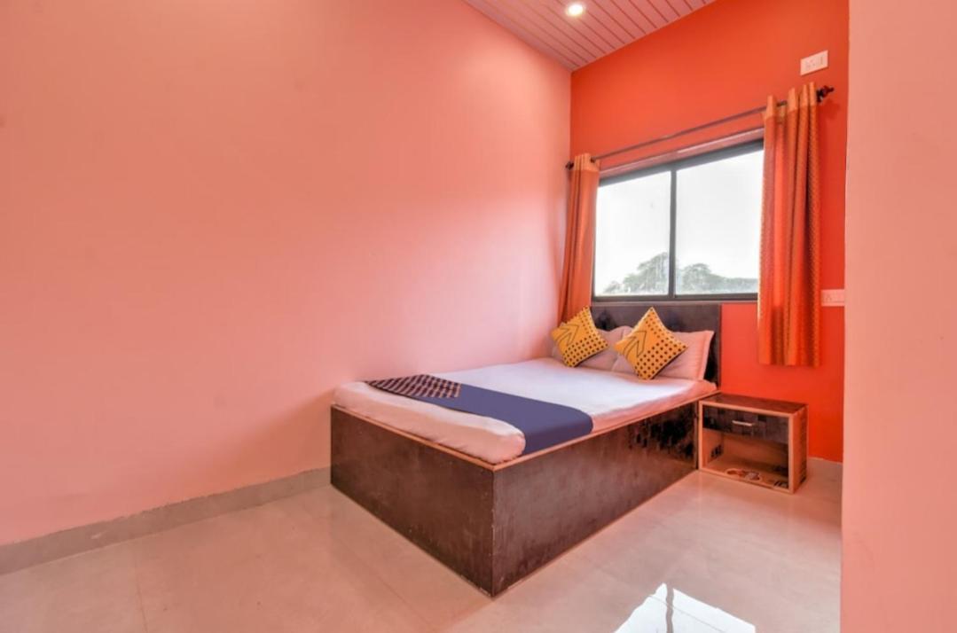 Hotel Nisarg Lodging And Restaurant Evrengabad Dış mekan fotoğraf